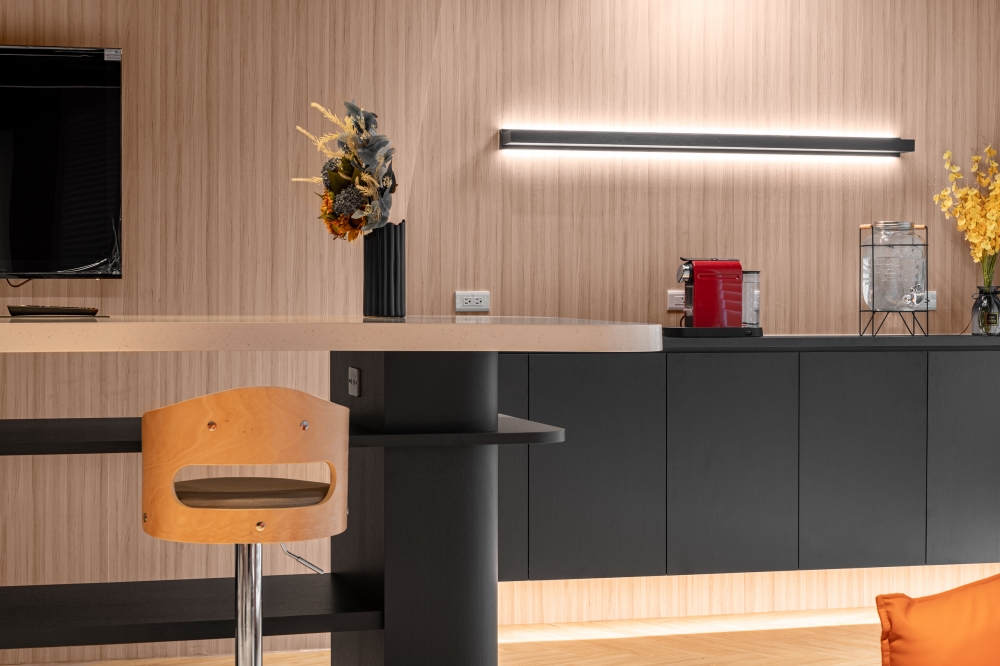 亞洲遠距微創手術中心．醫學影像教學棚