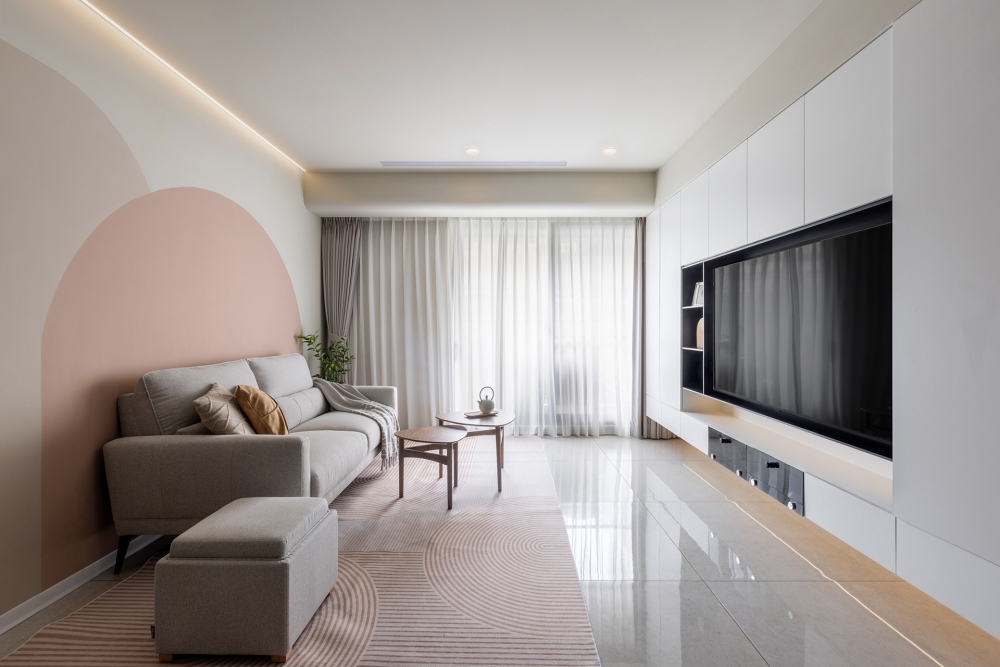 三重寶石曾小姐