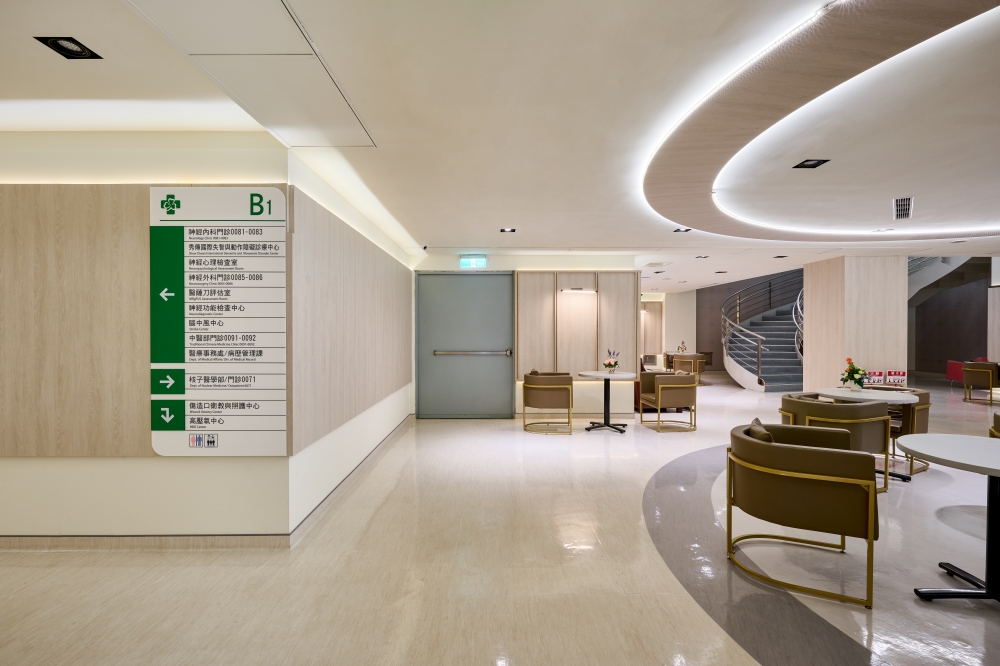 門診公區候診大廳