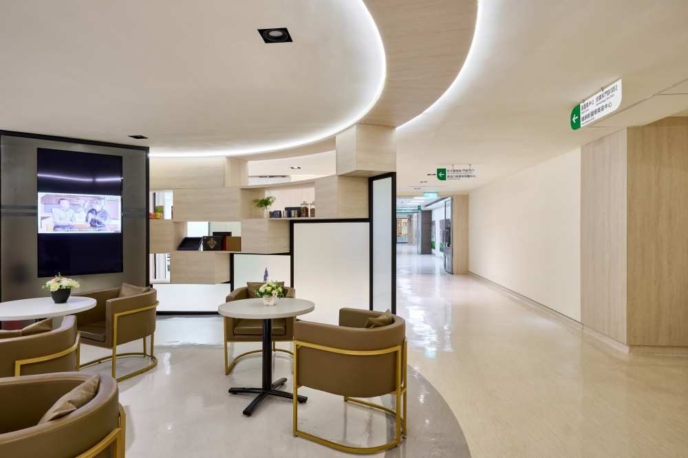 門診公區候診大廳