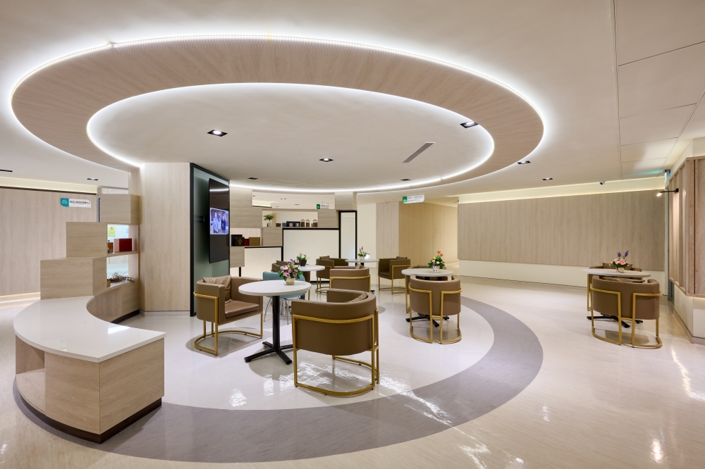 門診公區候診大廳